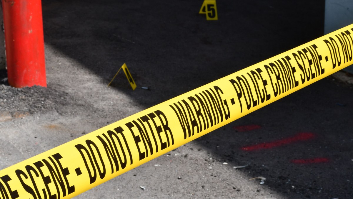 Doctor, wife and three daughters found dead in Karachi flat