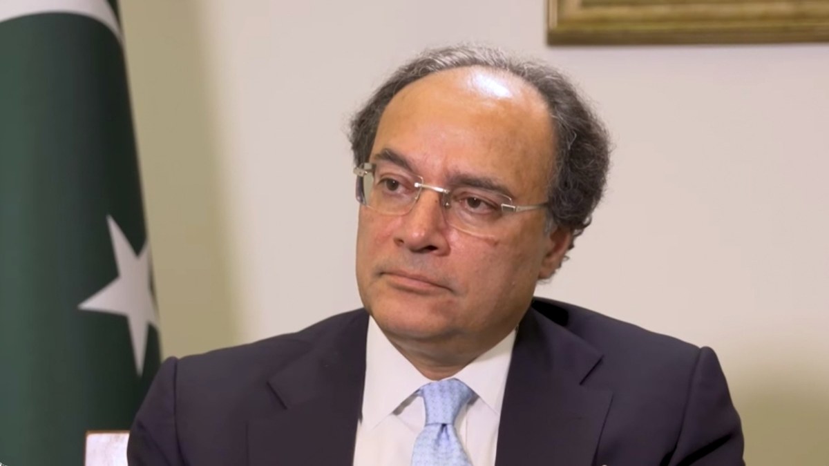 Pakistan finance chief warns protests will cost Rs120bn daily Pakistan finance chief warns protests will cost Rs120bn daily